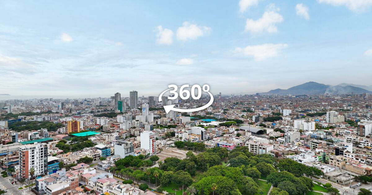 Vista aérea 360° con dron — Pino, recorrido virtual 360°
